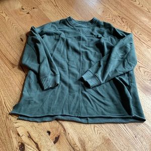 Oversized sweatshirt